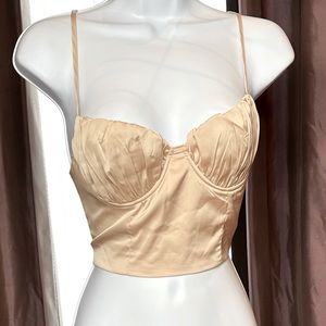 Beige crop top corset with tie in the back